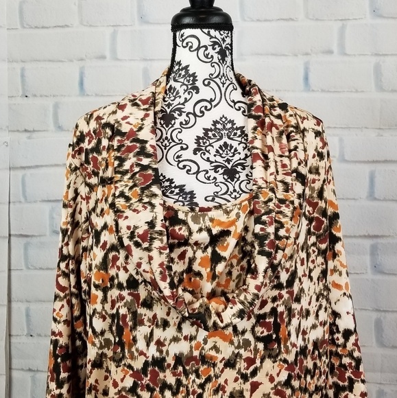 Notations sz 2x stretch cowl neck top - Picture 2 of 8